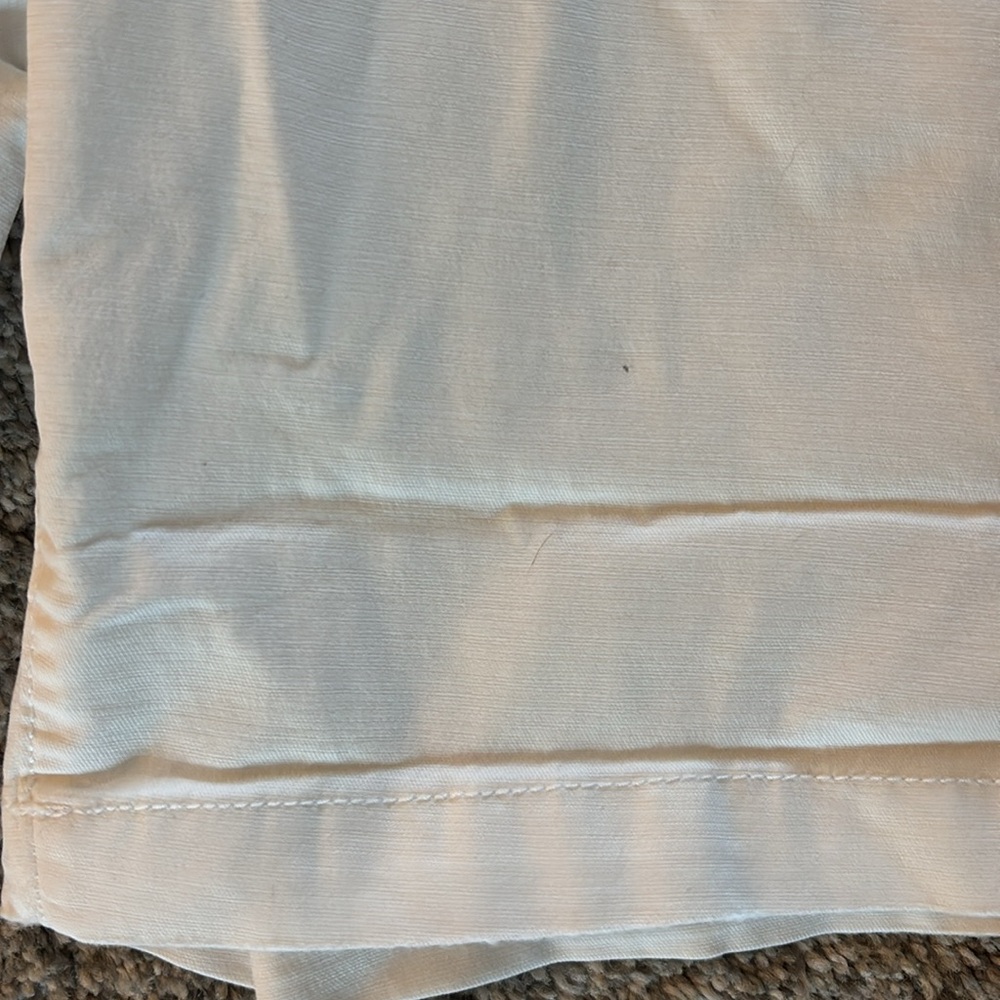 GAP Three Pack Girlfriend Chino 8” Shorts - Picture 5 of 5